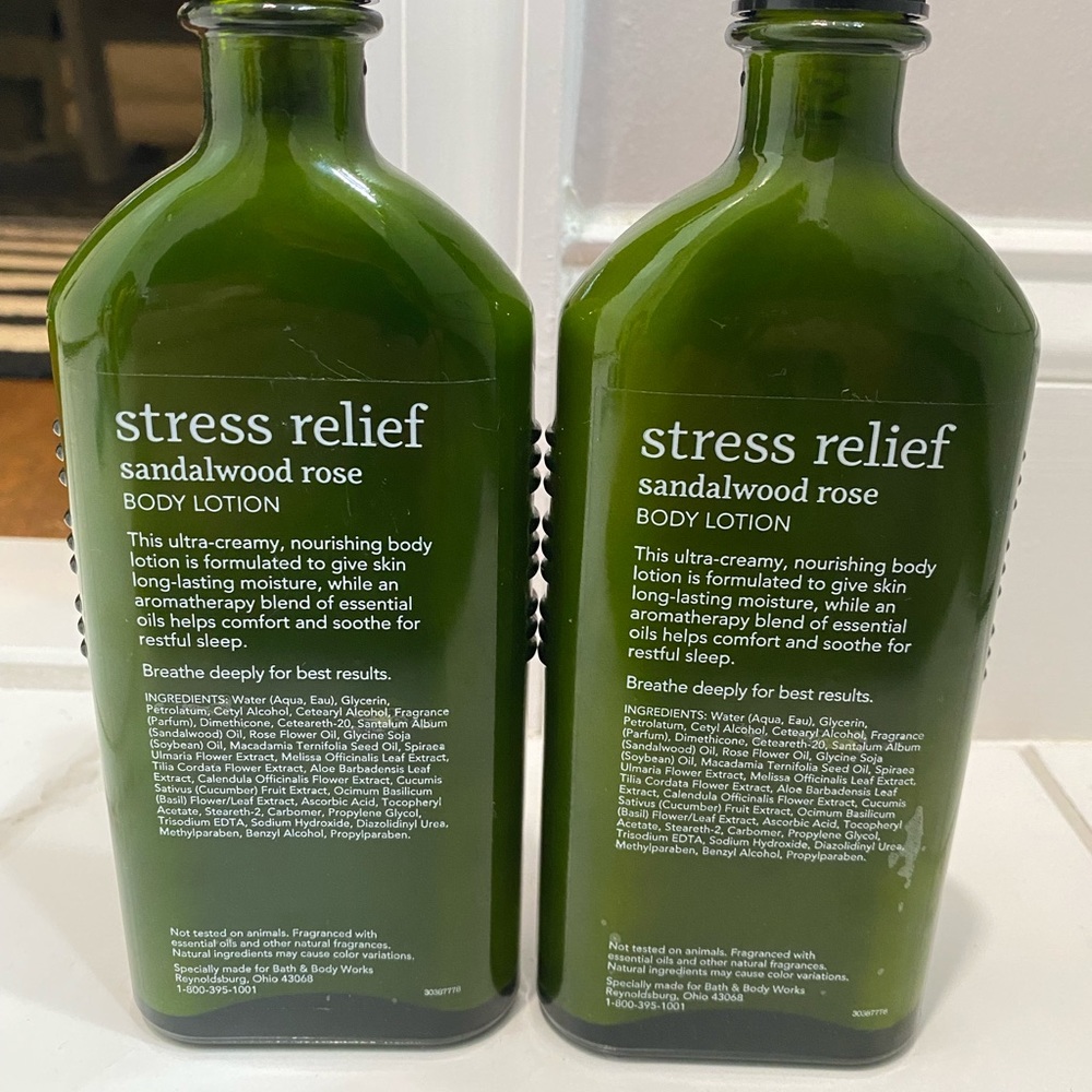 Bath & Body Works - Retires Scent - Sandalwood Rose